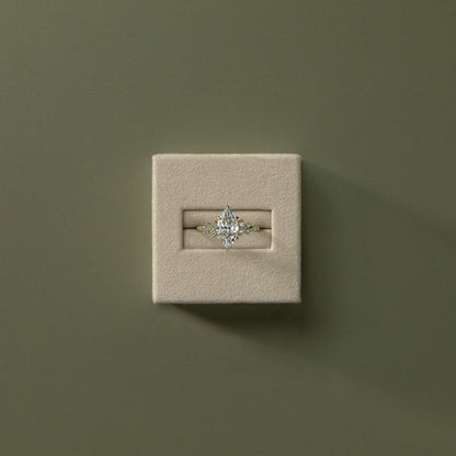 CUJ057