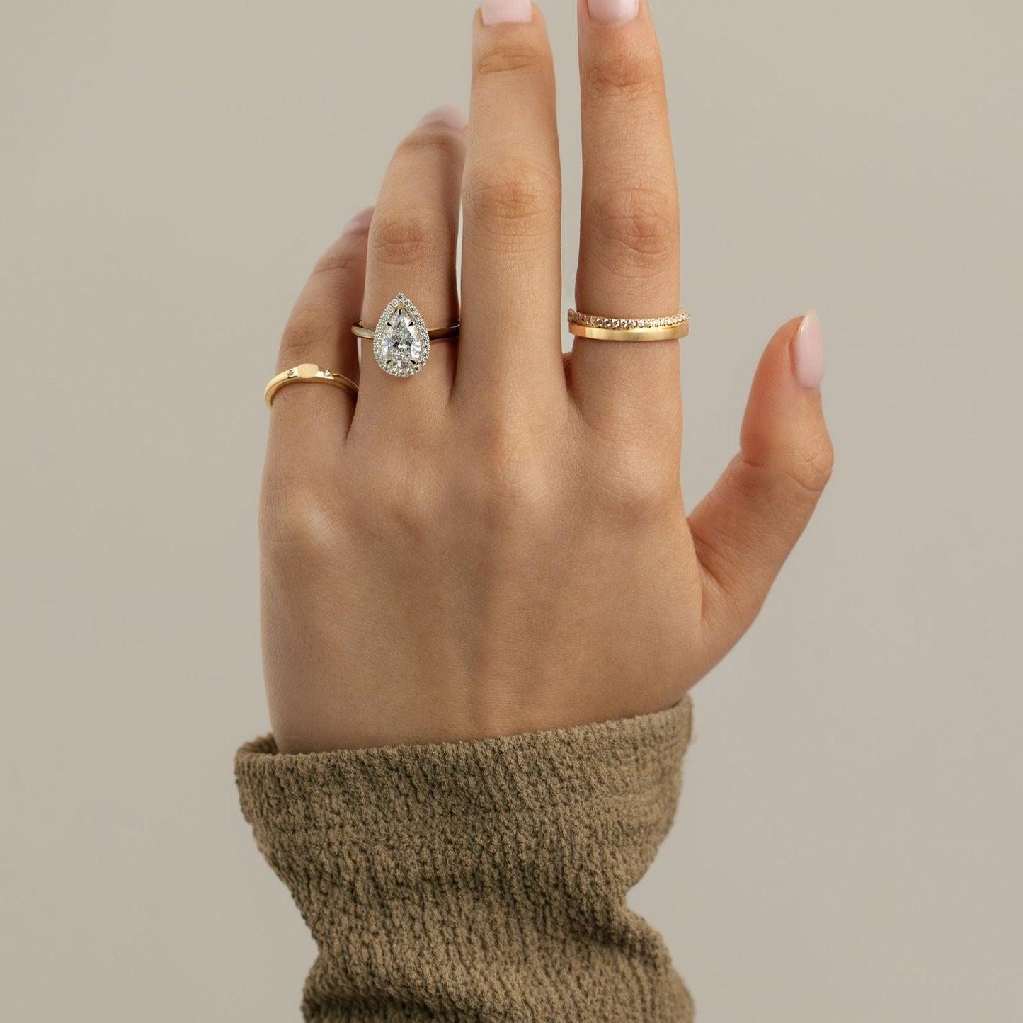 CUJ077