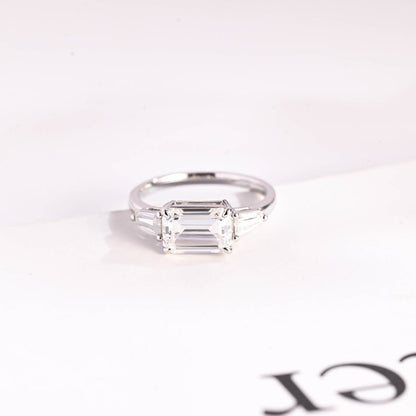 Stunning 1.0 - 2.0 CT Emerald Moissanite Engagement Ring with Three Stone Design 1